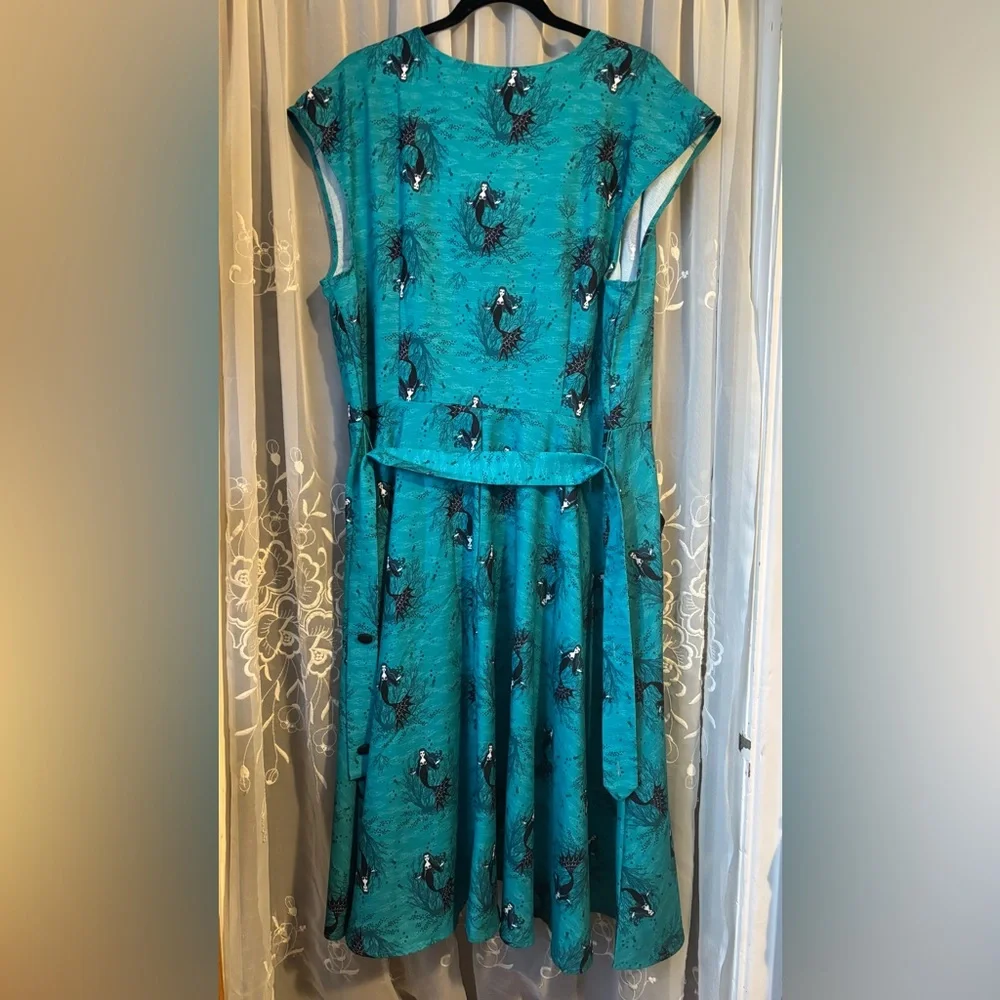 Unique Vintage Teal and Black Button-Up Midi Dress - Picture 4 of 4